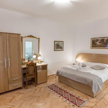 Pensiunea San Gennaro Миеркуря Чук Екстериор снимка