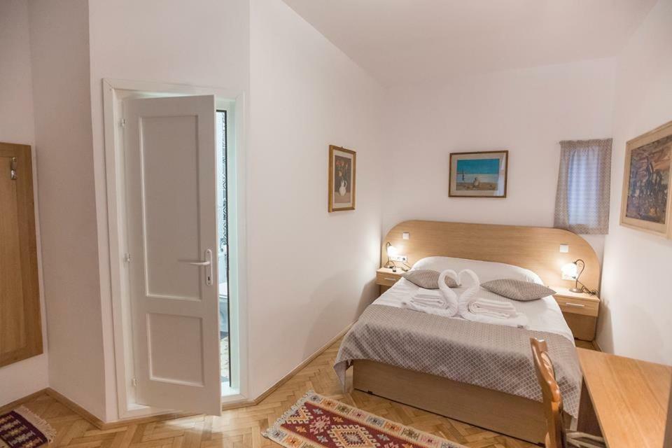 Pensiunea San Gennaro Миеркуря Чук Екстериор снимка